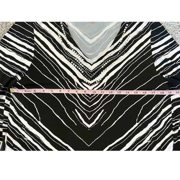 🛍️ Allison Daley Poncho Style Top Rhinestone Detail Womens Size M - Picture 5 of 7